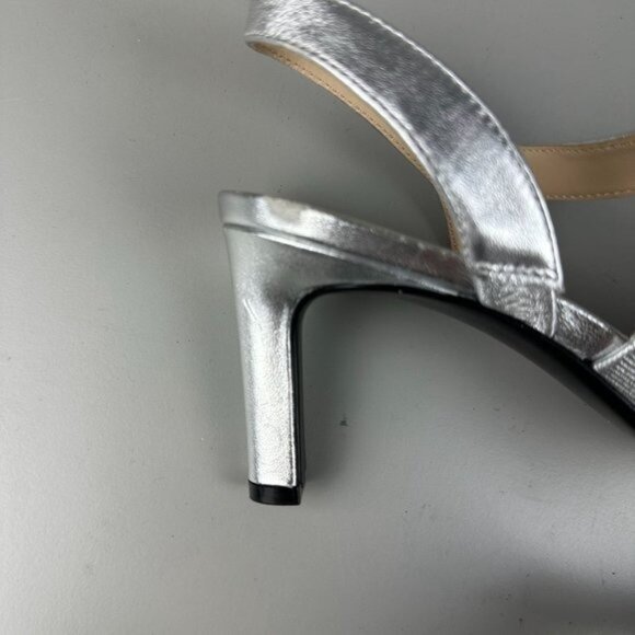 Calvin Klein Larin Pumps in Silver Leather - Picture 8 of 9